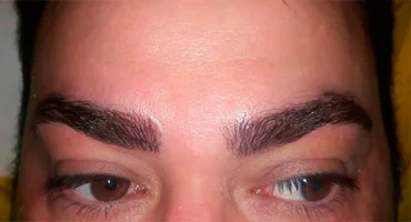 Microblading de cejas (hombre)