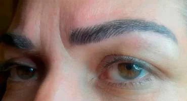 Microblading de cejas (mujer)